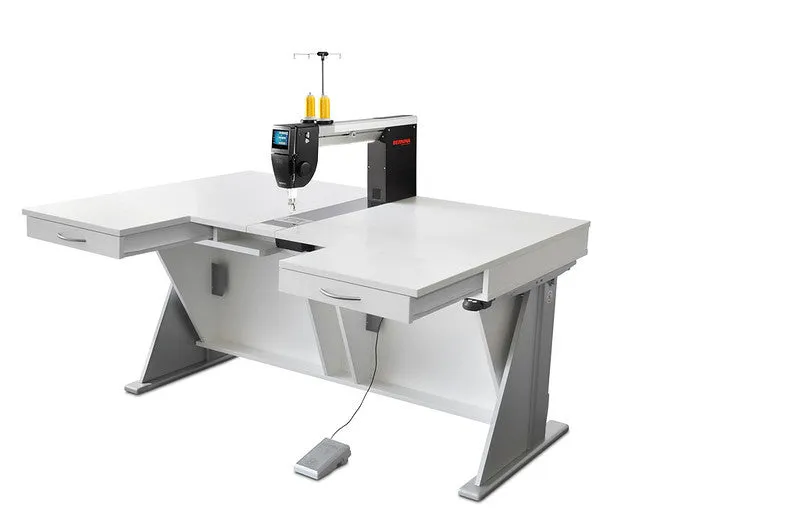 Bernina Q 20   RMF Table with lift