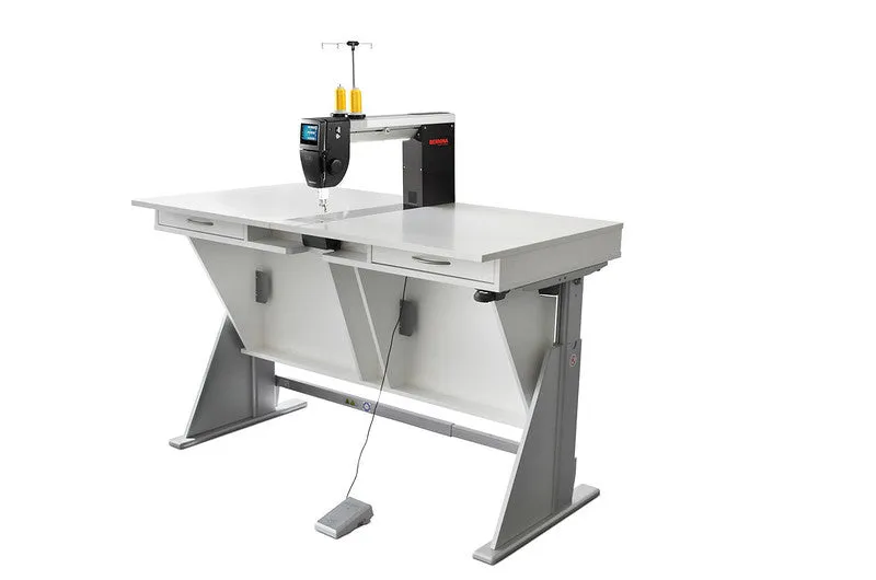 Bernina Q 20   RMF Table with lift