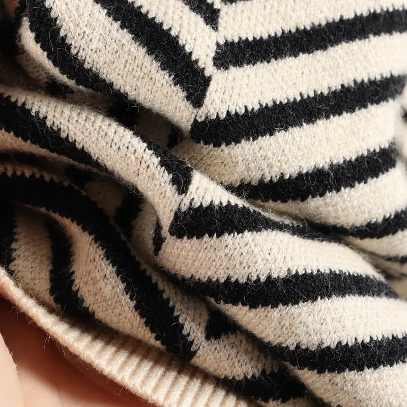 Cozy Stripe Standard Collar Cardigan