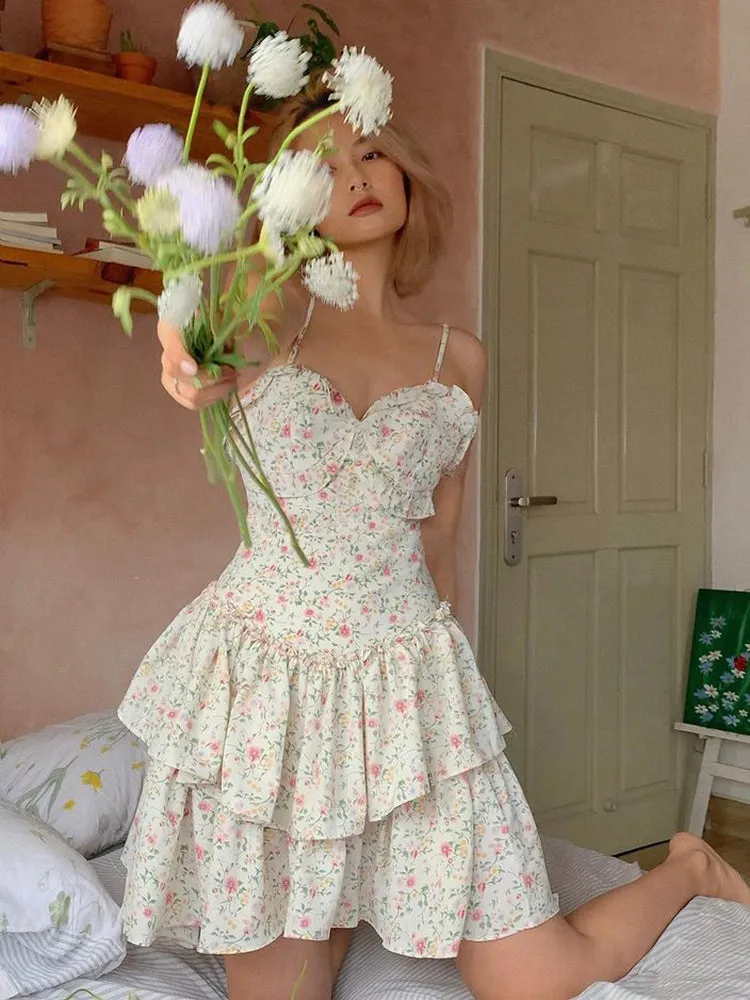 French Romantic Strap Floral Printing Summer Fashion Chic Ruffles Pleated Dress Mini Double Layer Dress