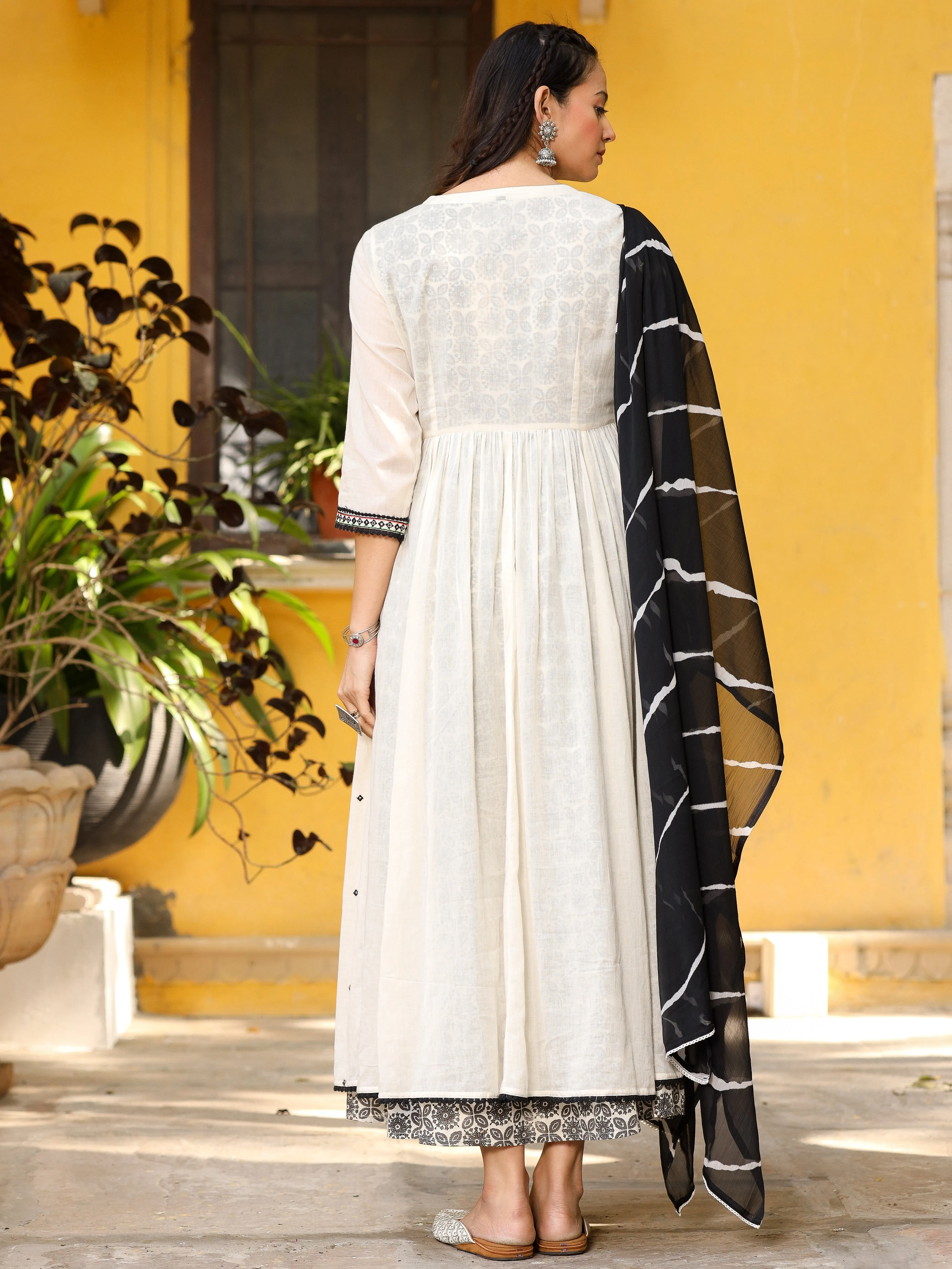 Jashvi Off-White & Black Cotton  Embroidered Anarkali Dress With Jacket & Tie-Dye Dupatta