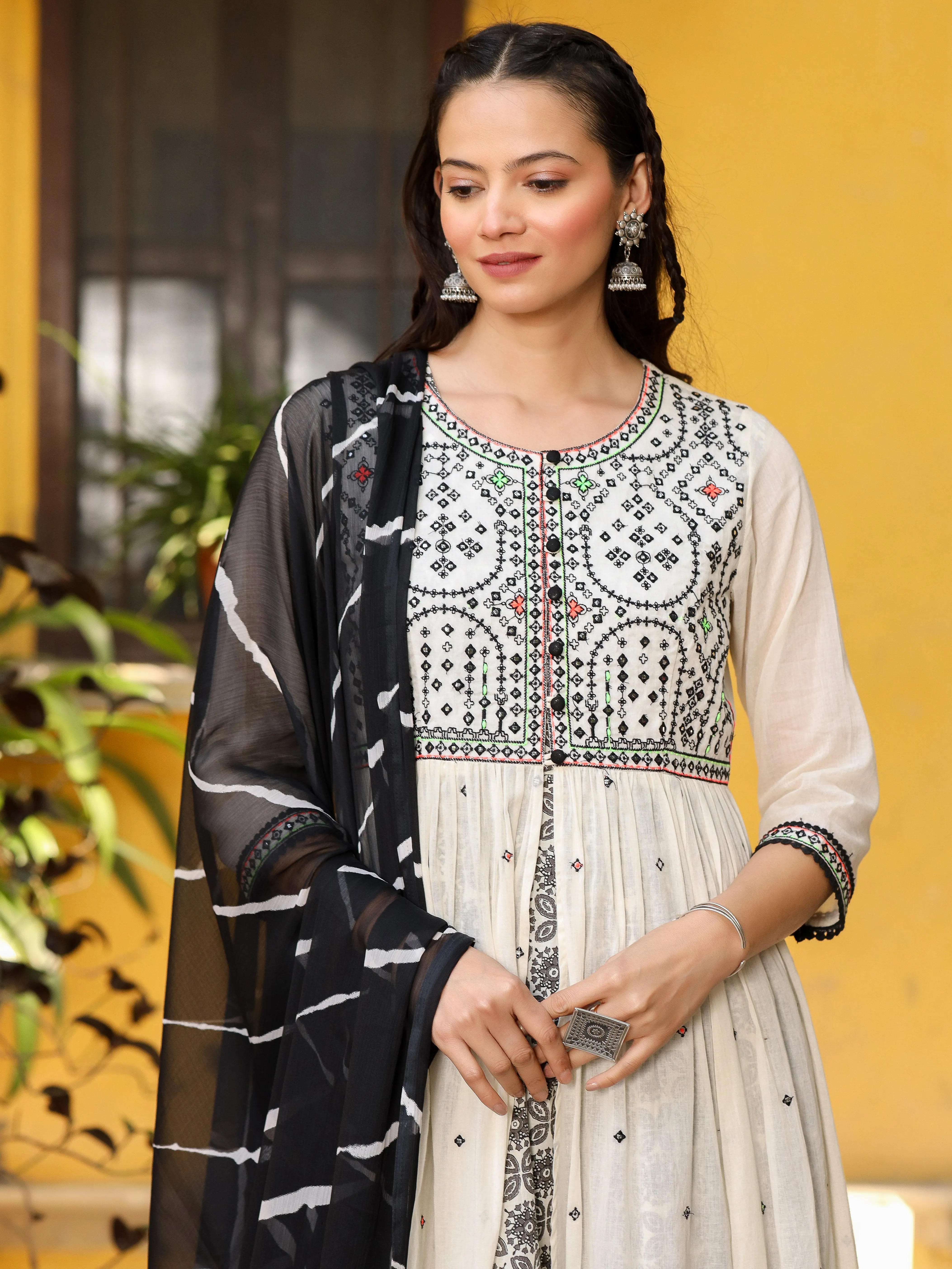 Jashvi Off-White & Black Cotton  Embroidered Anarkali Dress With Jacket & Tie-Dye Dupatta