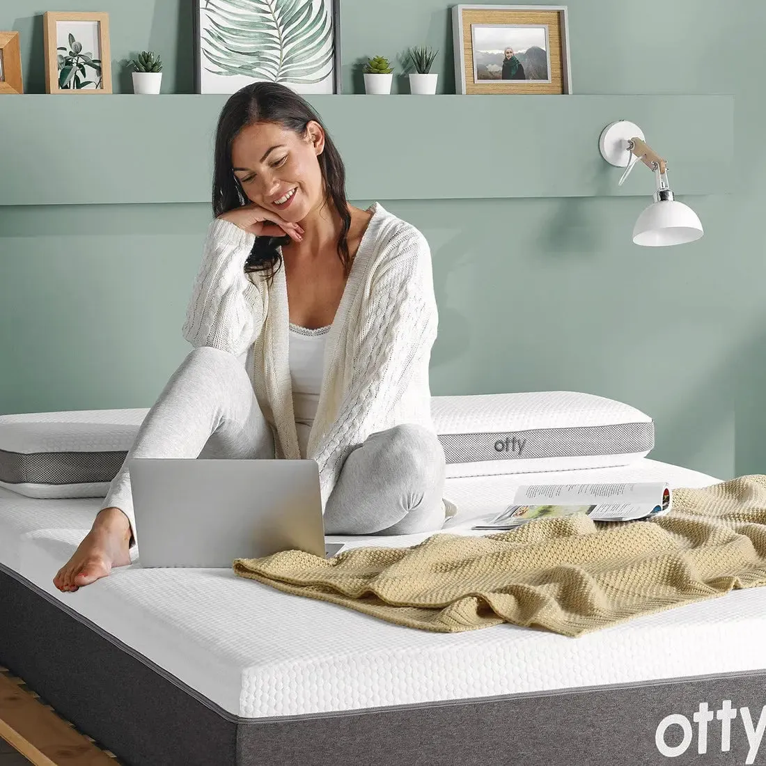 OTTY Aura Hybrid Mattress