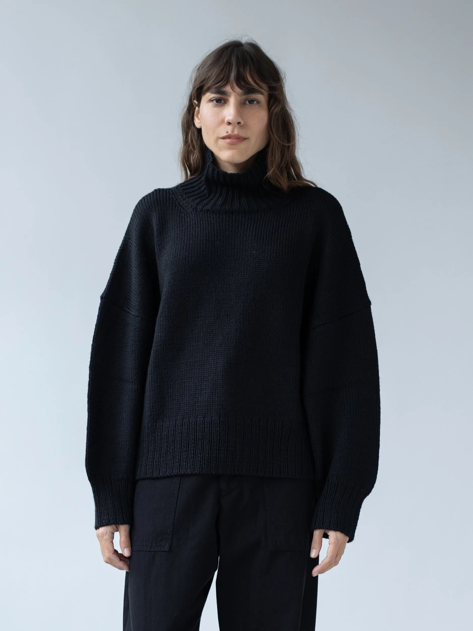 Rhys Turtleneck in Onyx