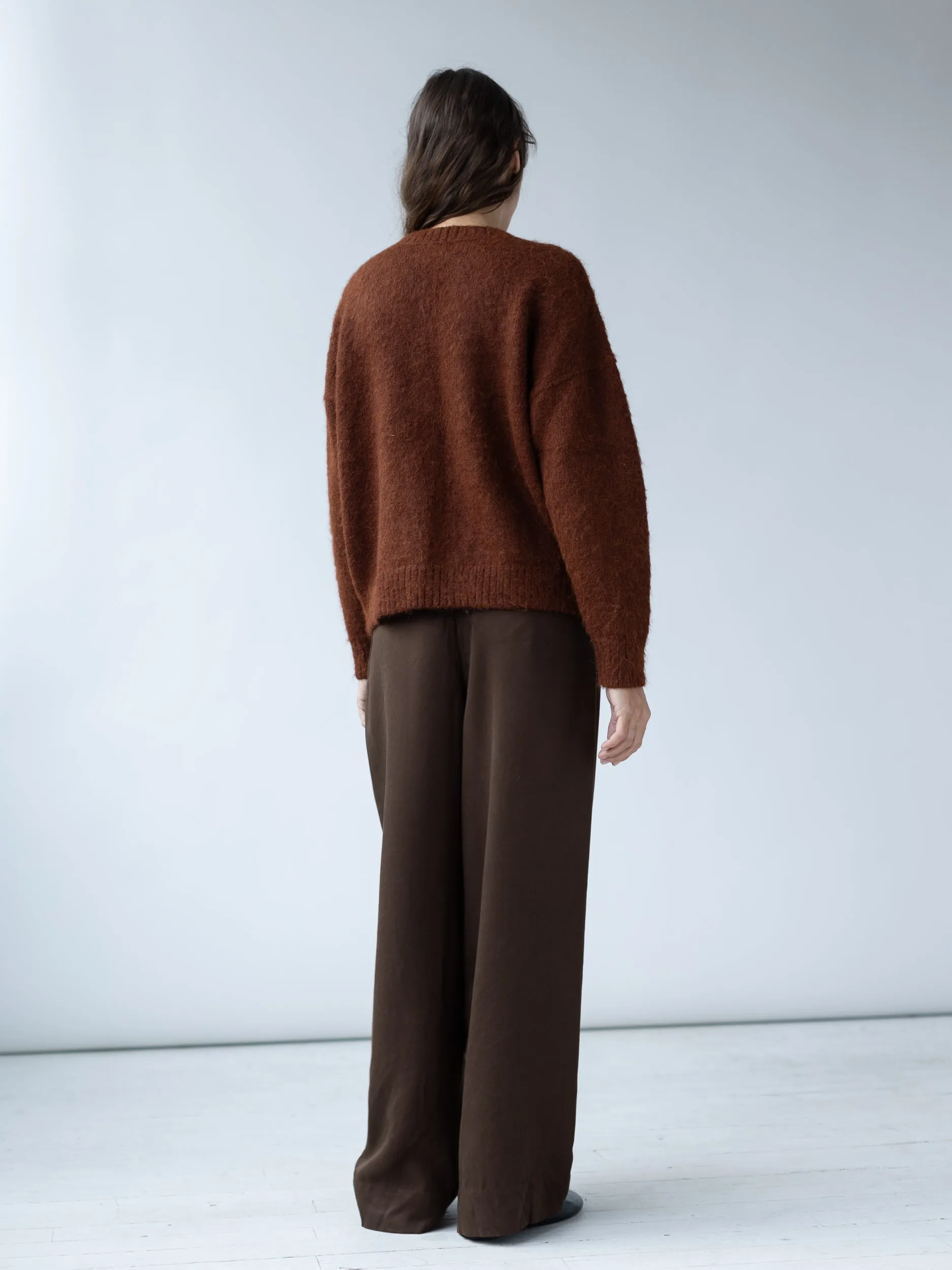 Suri Crewneck in Russet