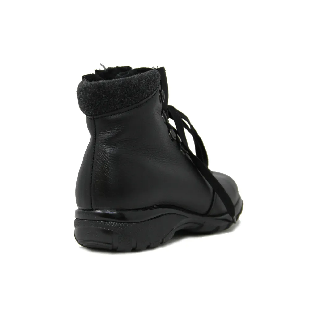 Toe Warmers Yukon Black Waterproof Winter Boot (Women's)