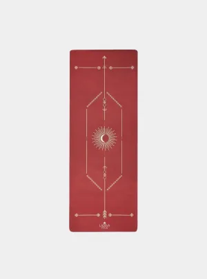 Warrior Red Velvet - Sustainable Yoga Mat