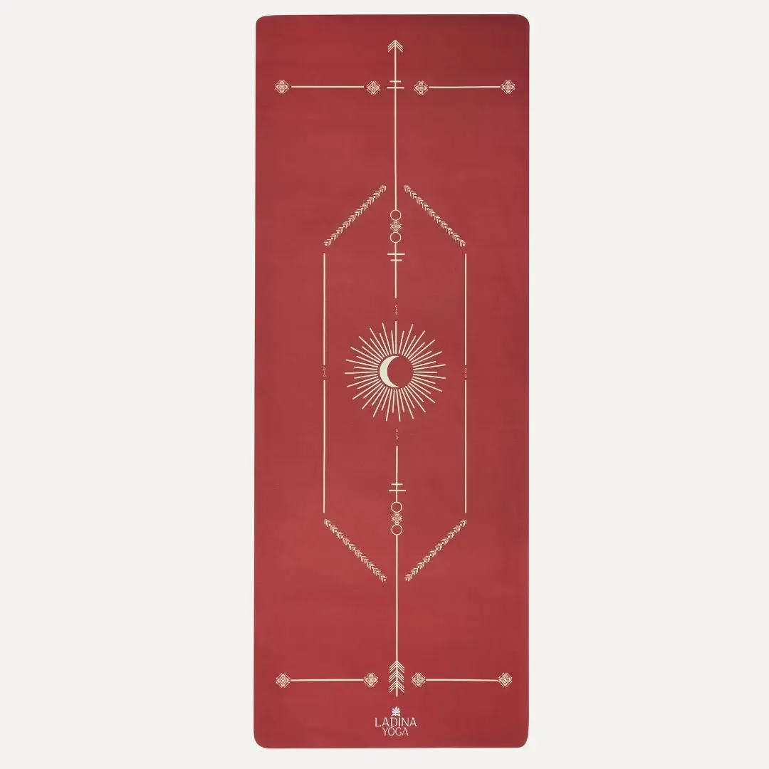 Warrior Red Velvet - Sustainable Yoga Mat